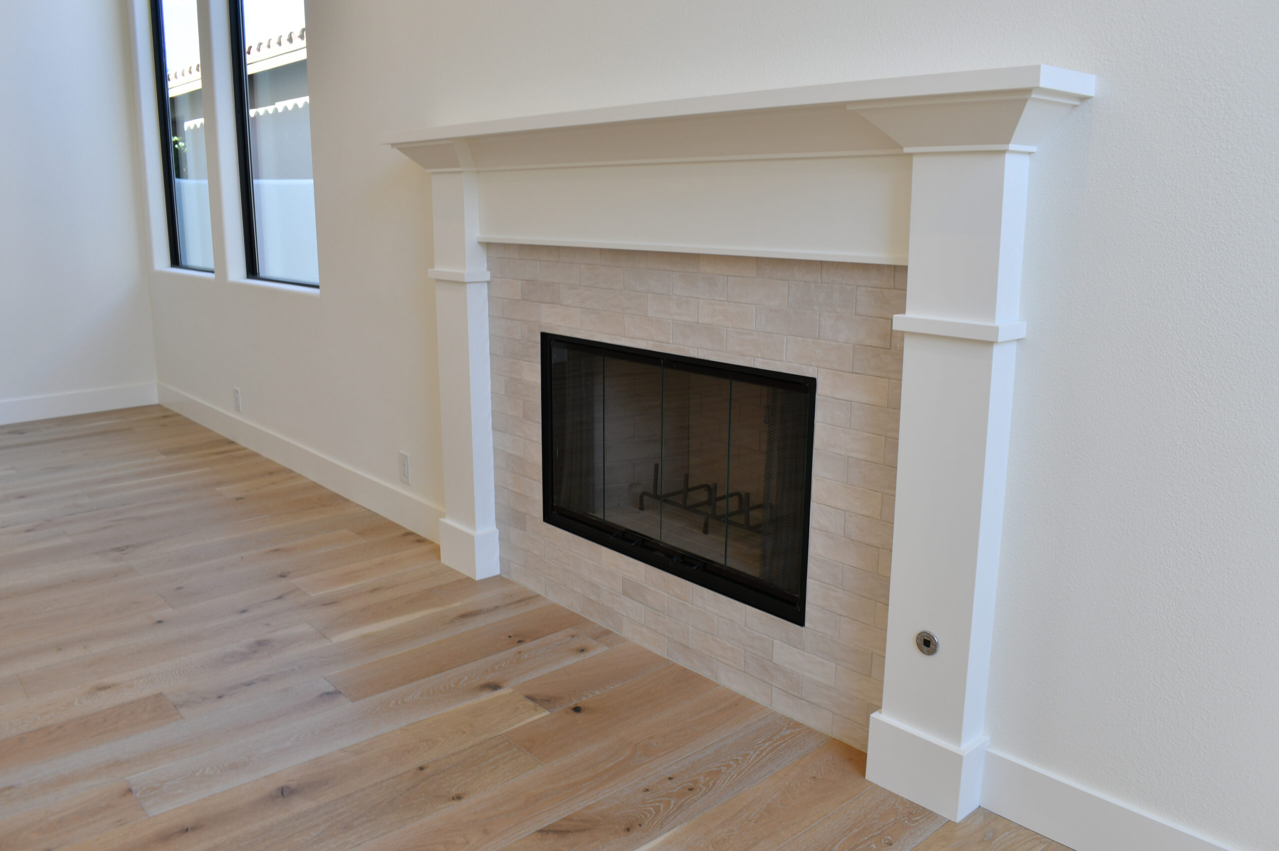 Entry - Elegant Design